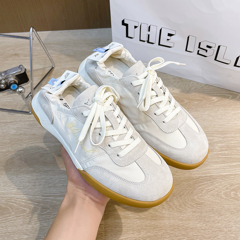 Dame sneakers i klassisk design med komfortabel overdel og fleksibel sål Stilla