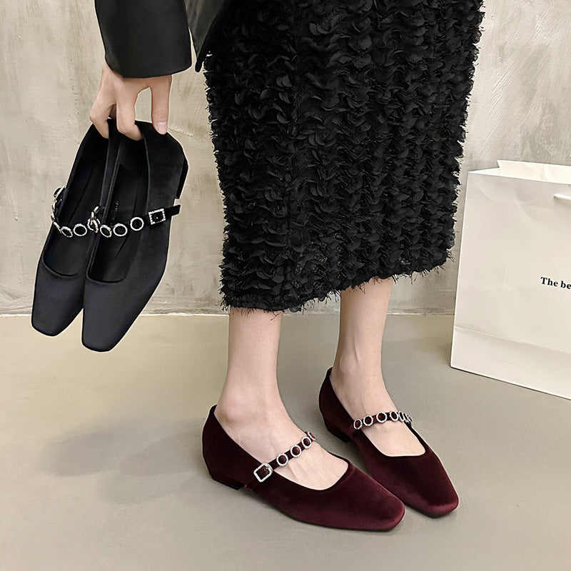Femme Elegante Square-Toe Mary Jane Ballerinaer med dekorativ ankelrem Stilla