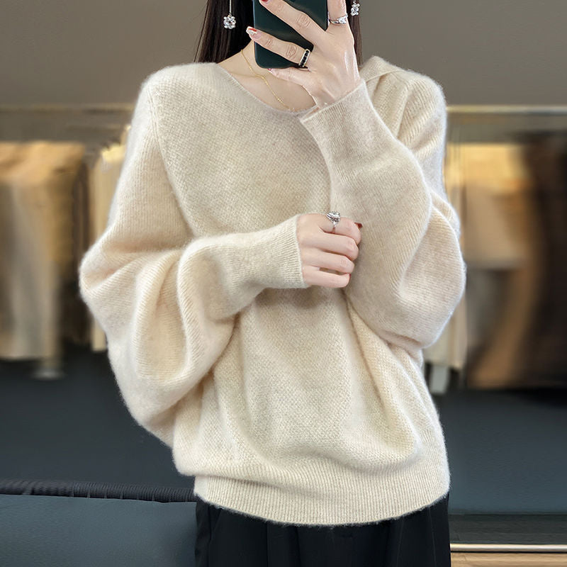 Kvinders V-hals sweater lavet af blødt materiale Stilla
