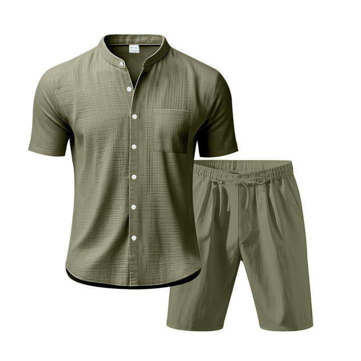 Herren fritidstøj med kortærmet button-down skjorte og elastiske shorts Stilla
