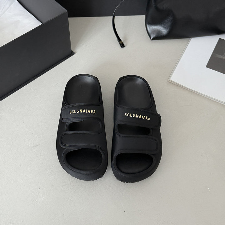 Femme Bequeme Slide Sandaler med justerbare remme Stilla