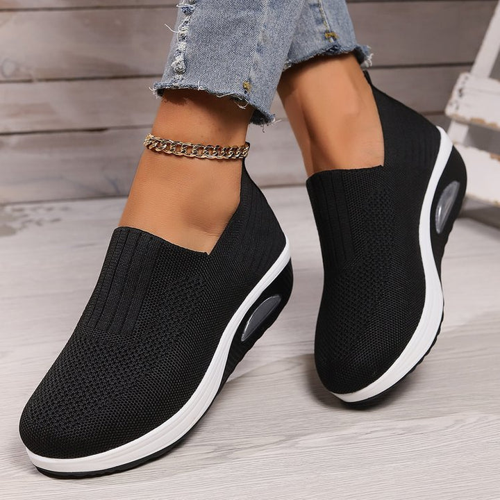 Dame Slip-On Sneakers med åndbar mesh-overflade og stødabsorberende sål Stilla