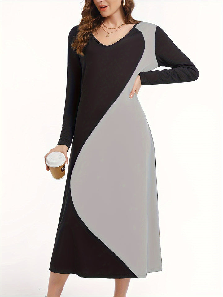 Dame Maxikjole med moderne geometrisk design Stilla