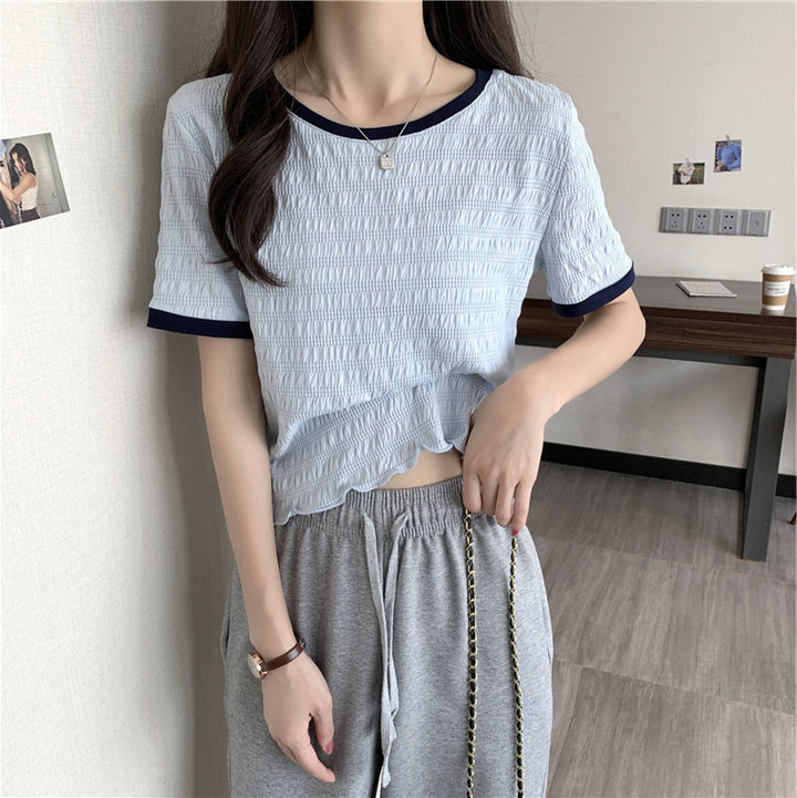 Femme Tekstureret Crop Top med Flæsekant Stilla