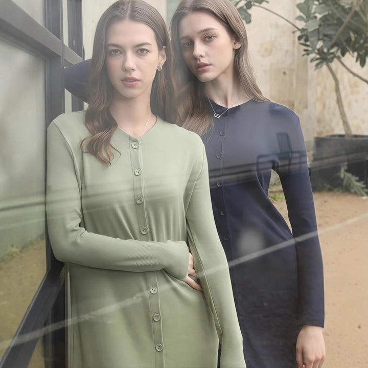 Dame langærmet kjole med gennemgående knaplukning og elegante detaljer Stilla