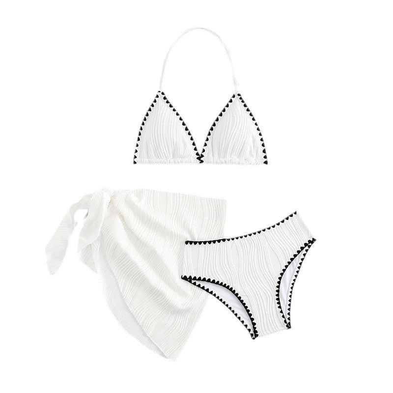 Dame Triangel-Bikini-sæt med stilfuld omslagssør og legende volangdesign Stilla