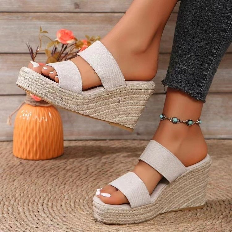 Dame Wedge-sandaler med elastiske remme og komfortabel sål Stilla