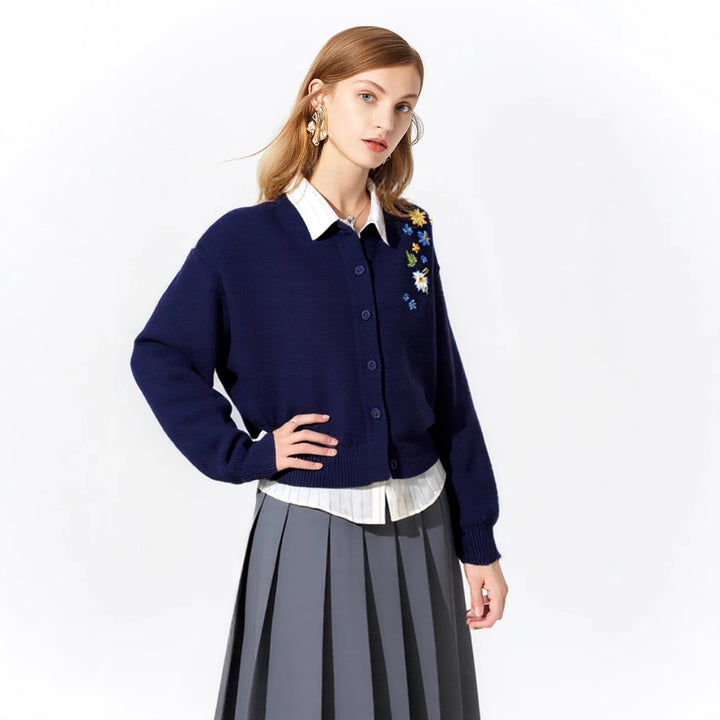 Kvinders afslappede sweater med blomsterbroderi design og løs pasform Stilla