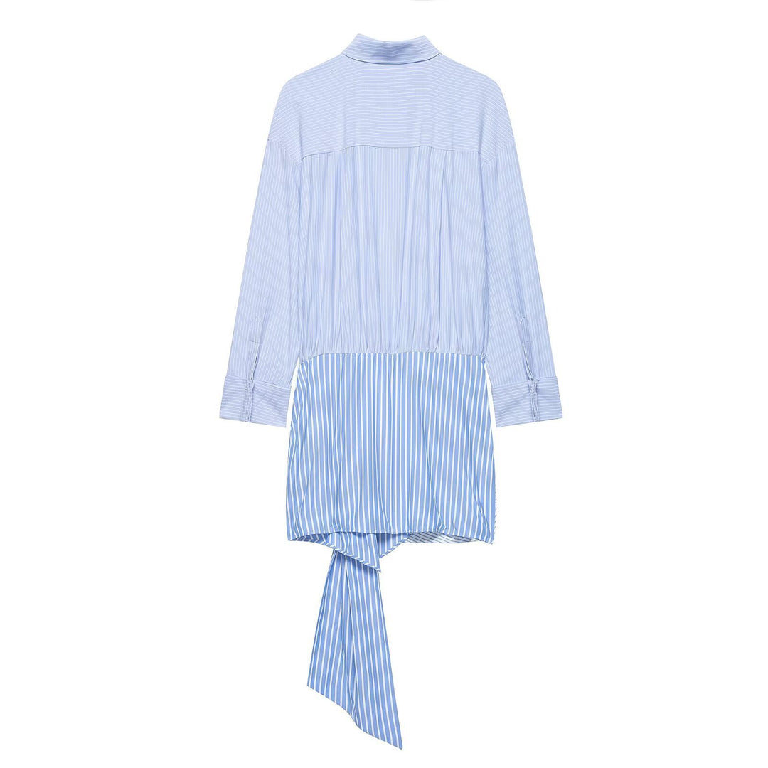 Dame Langærmet bluse med asymmetrisk knude-design og fine striber Skovae