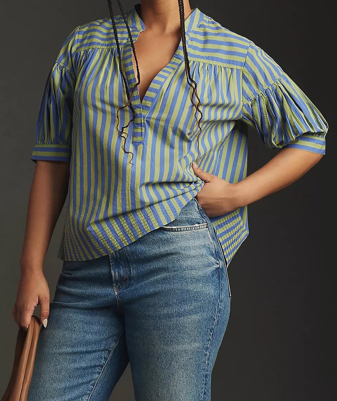 Dame Stribet Bomuldsbluse med svajende Pufærmer og Ståkrave Stiila