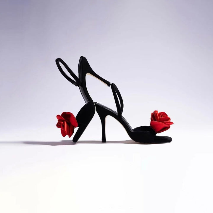 Femme Elegante Slingback Hæl Sandaler med floral accent Stilla