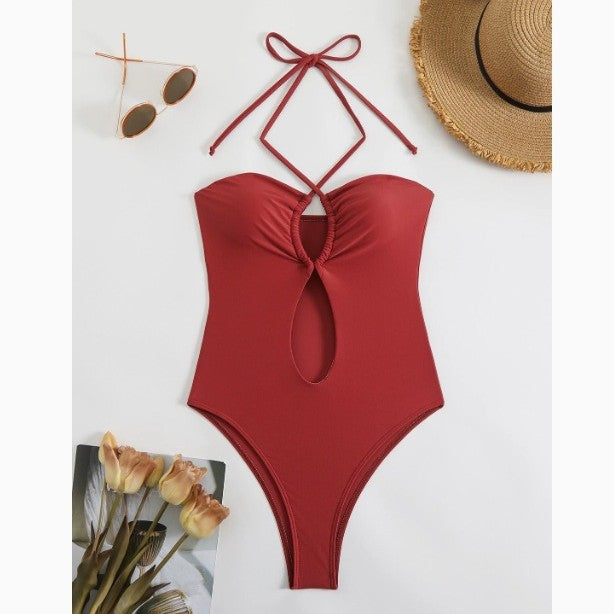 Femme High-Cut Halterneck Énslags Badedragt med Nøglehul Detail Stilla