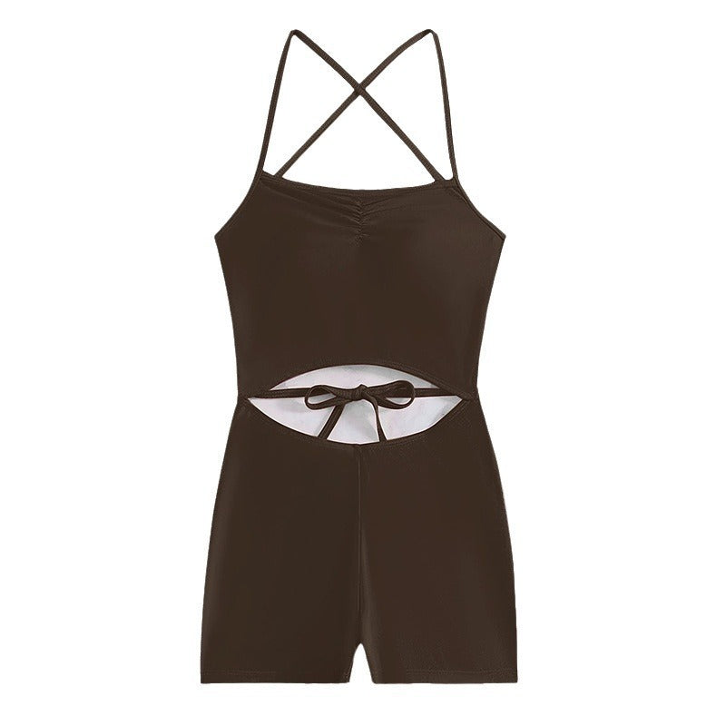 Dame badedragt med moderigtig cut-out og sportligt design Stilla