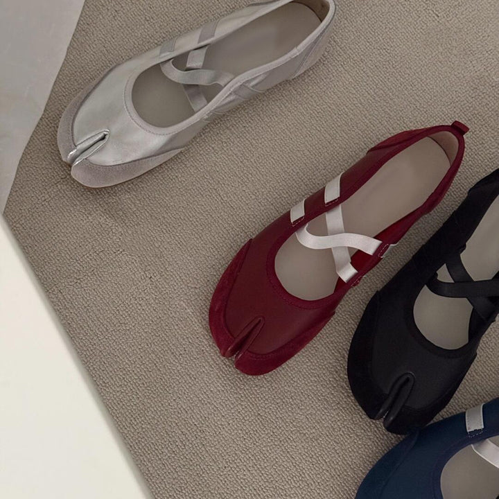 Dame Innovative Split-tær Slippers Stilla