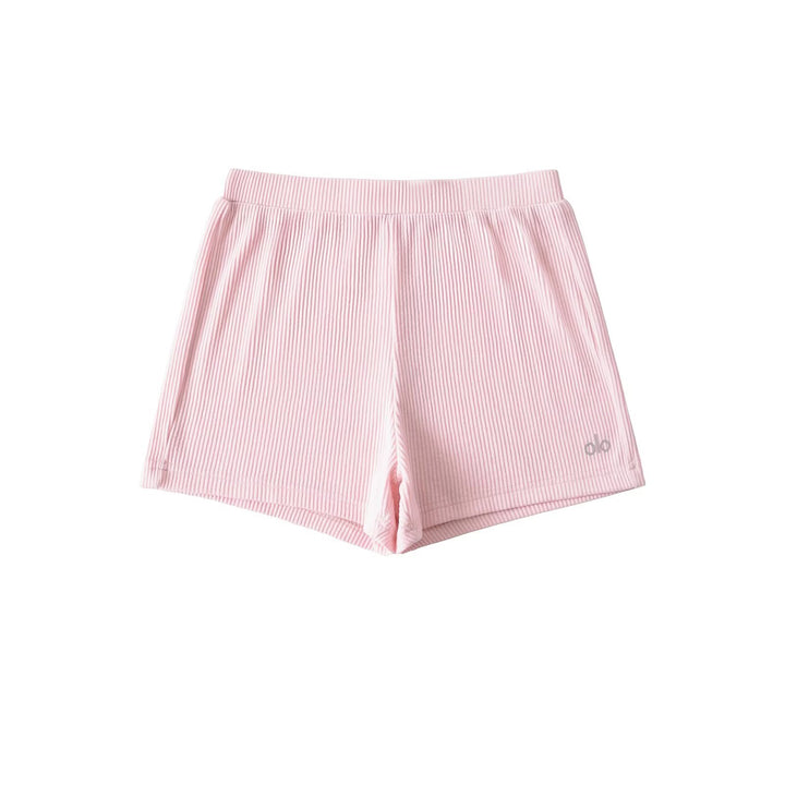 Dame funktionsshorts i moderne ribdesign med elastisk bund og praktiske sidelommer Stilla