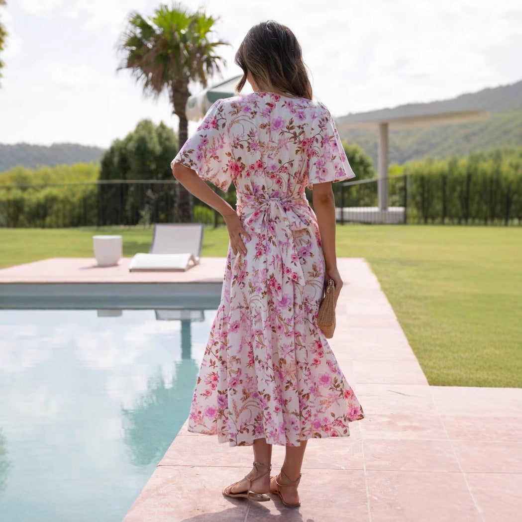 Femme Floral Maxi Kjole med flatterende Vavdesign Stilla