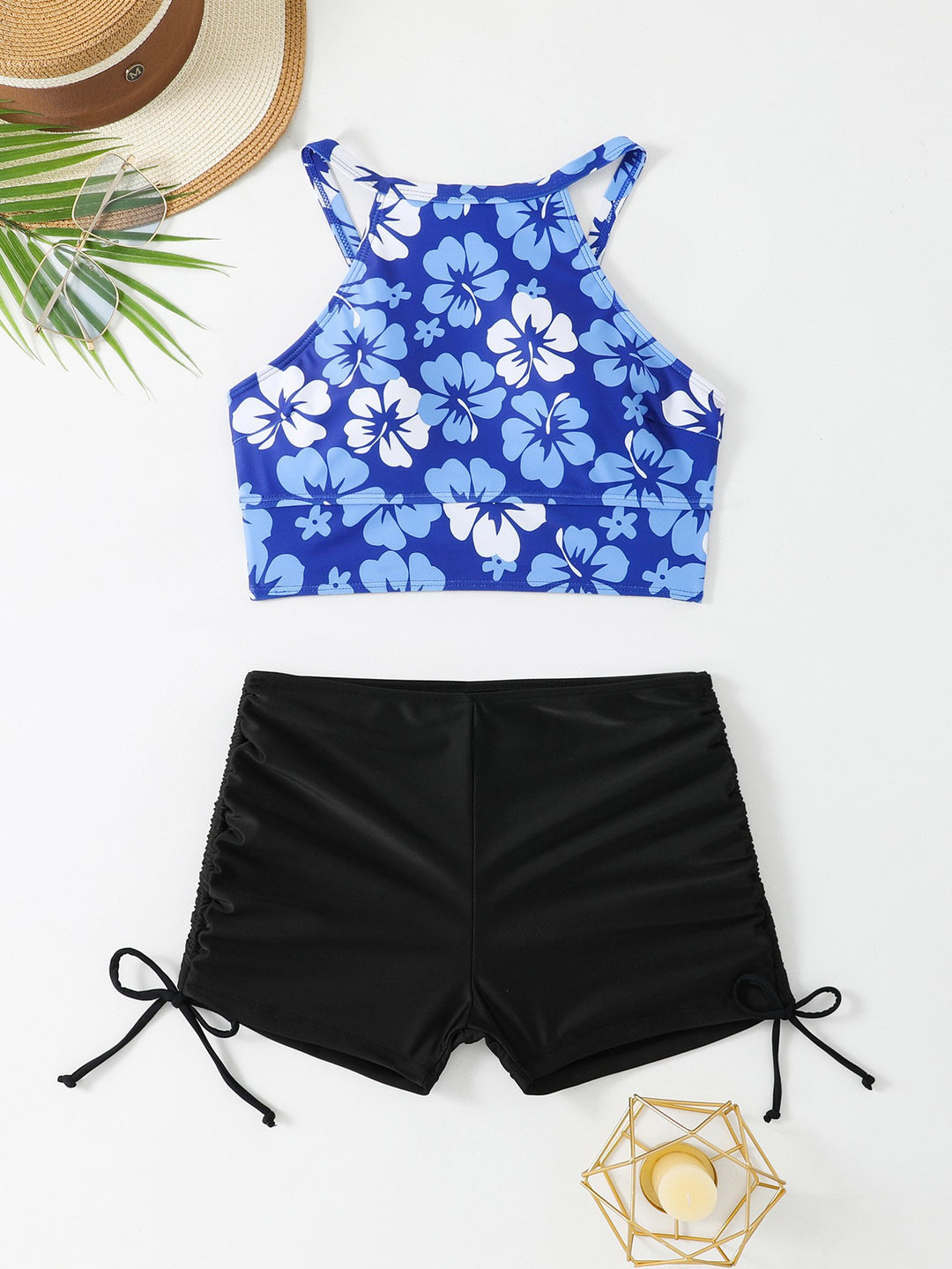 Dame sport-tankini med blomster shorts og justerbare sidesnor Stilla