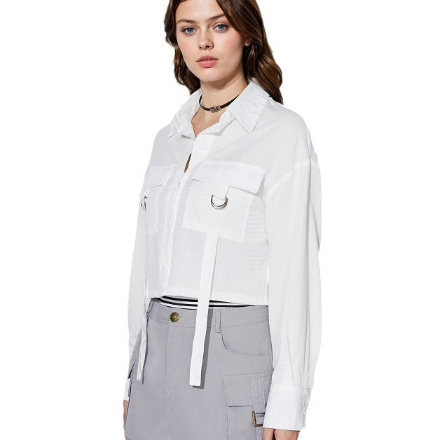 Kvinders cropped skjorte bluse med praktiske lommer og moderne detaljer Stilla