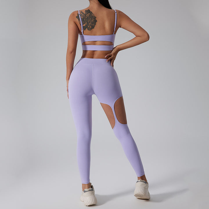 Dame sportensemble med trendy cut-out og høj talje Stilla