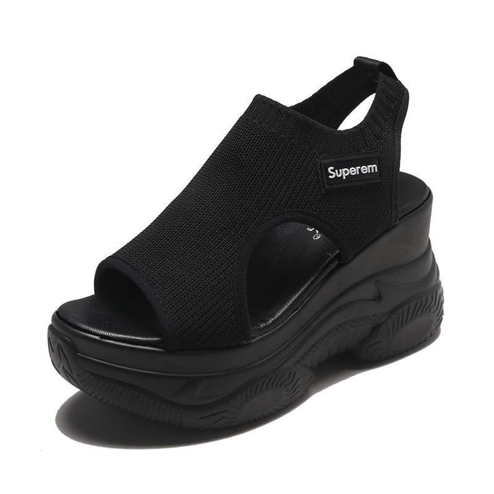 Dame Plateau-sandaler med moderne strikdesign og behageligt fodseng Stilla