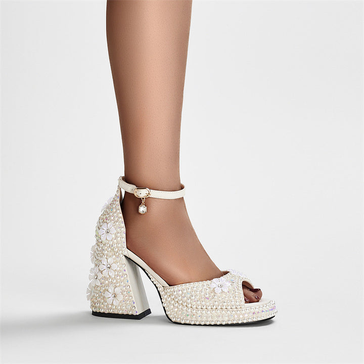 Femme Dekoreret Chunky Heel Sandaler med Flerfarvede Akcenter Stilla