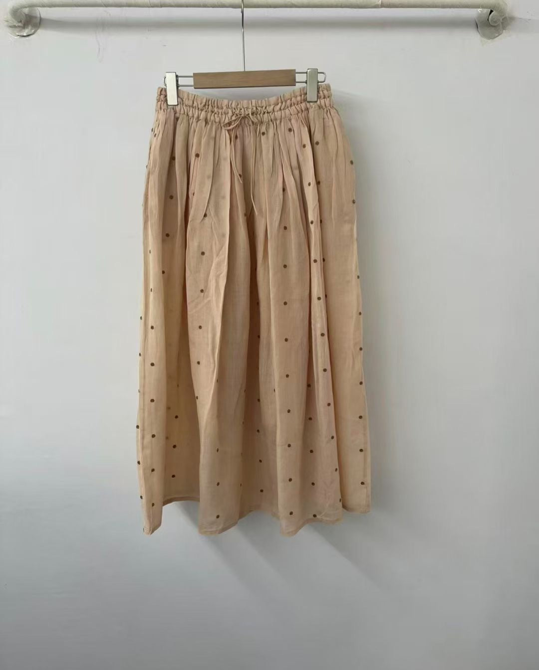 Femme Polka Dot Maxi Skirt med elastisk talje Stilla