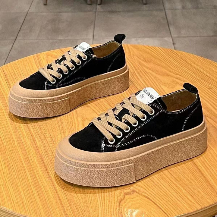Dame platform-sneakers med elegant ruskindsoverdel og moderne sål Stilla