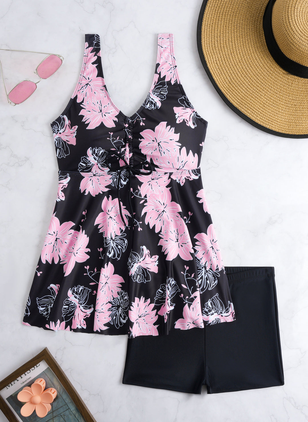 Dame Tankini med blomster wraps design og behagelige shorts Skovae