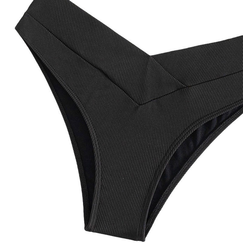 Dame Bikini-Sæt med innovativ V-udskæring og stilfulde krydsdetaljer Stilla