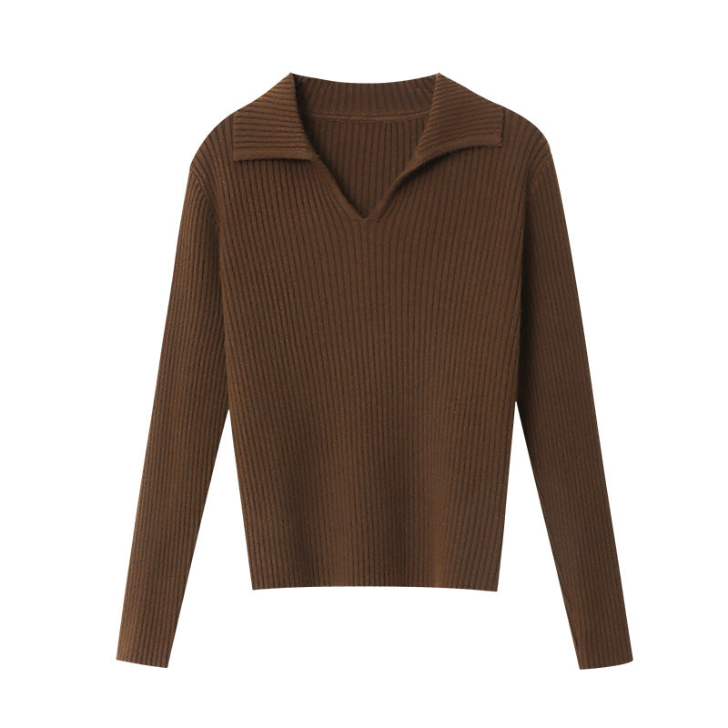 Kvinders strikket sweater med moderne V-hals og ribbet struktur Stilla