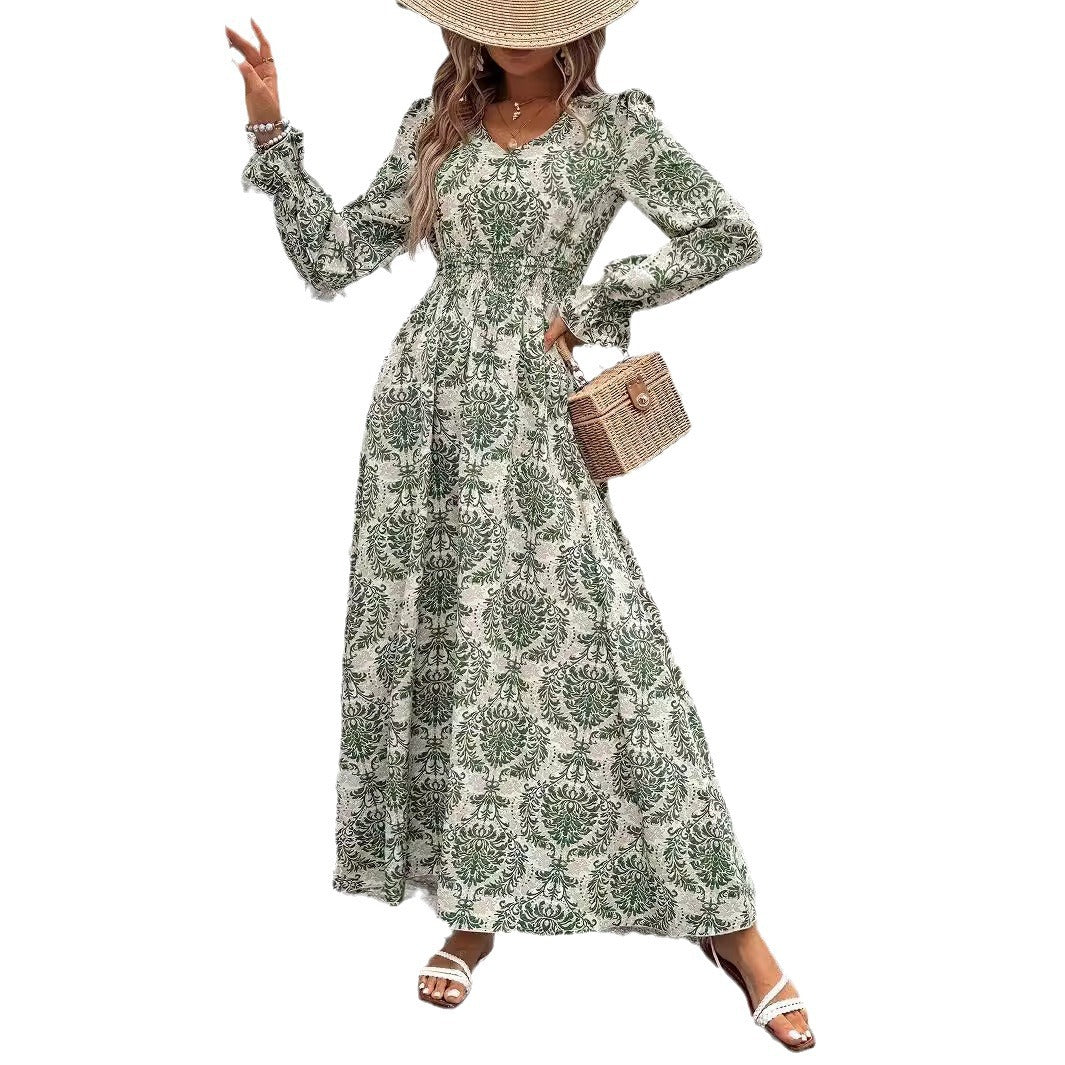 Dame maxikjole med florale mønstre og nostalgisk V-hals Stilla