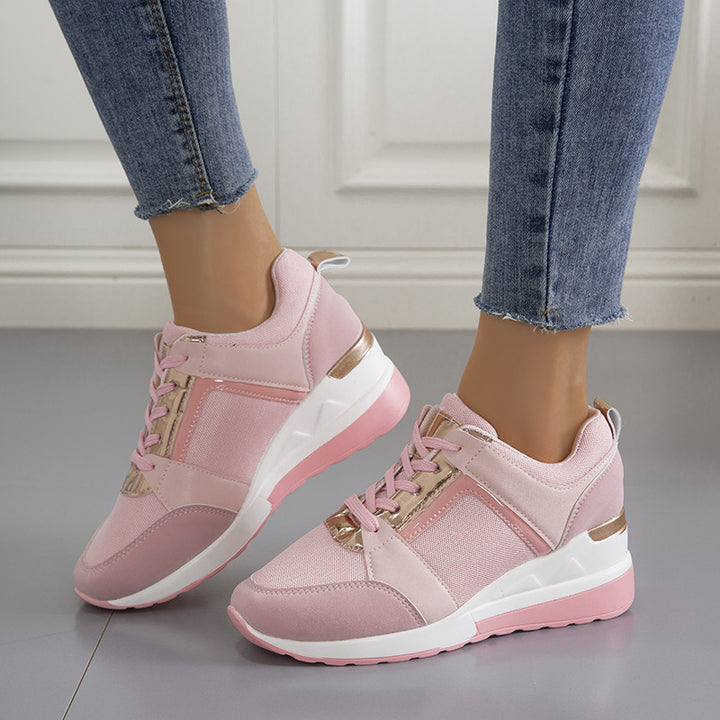 Dame Sporty Sneakers med fashionable Metallic-elementer og åndbare indsatser Stilla