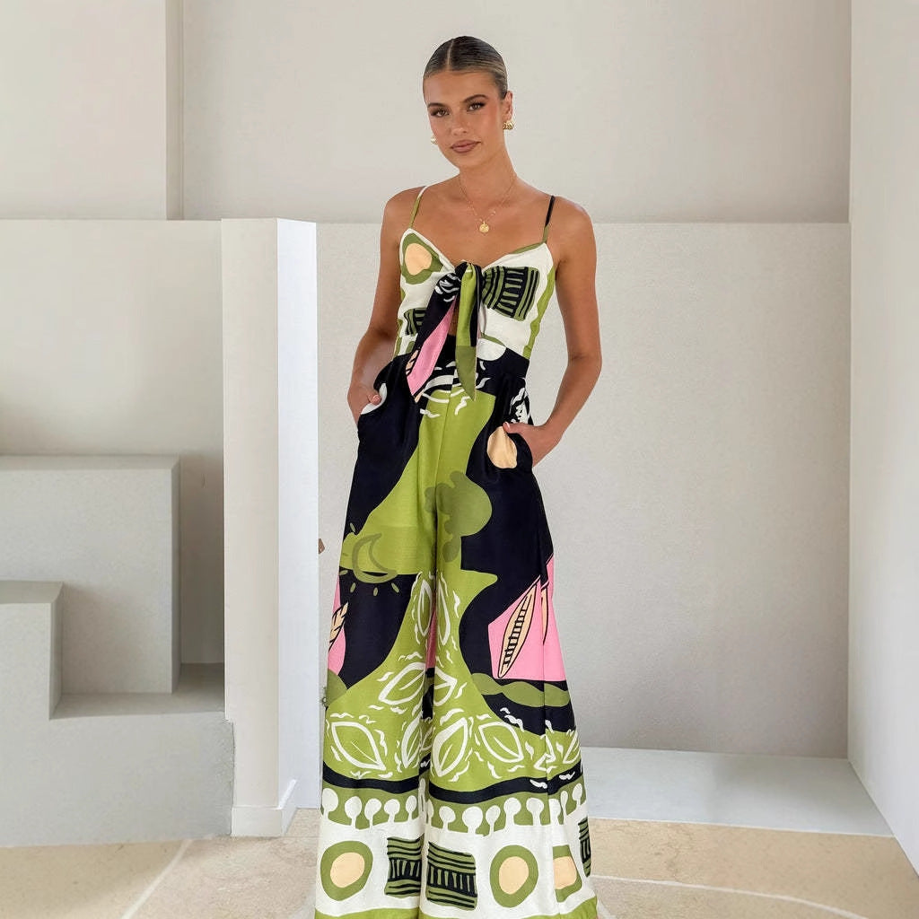 Dame chic jumpsuit i moderne design med justerbare stropper og kreativt mønster Skovae