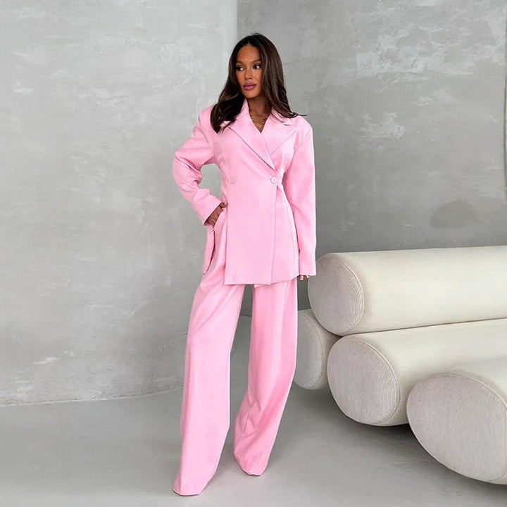 Dame mode blazer- og bukse-sæt med elegante detaljer Stilla