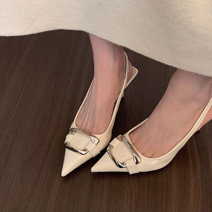 Dame spids Slingback-hæle med elegant spænde-detalje Stilla