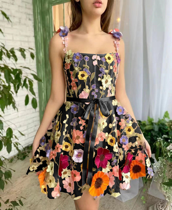 Stilla | Chic Blomster Broderi Bodycon Sexet Kjole