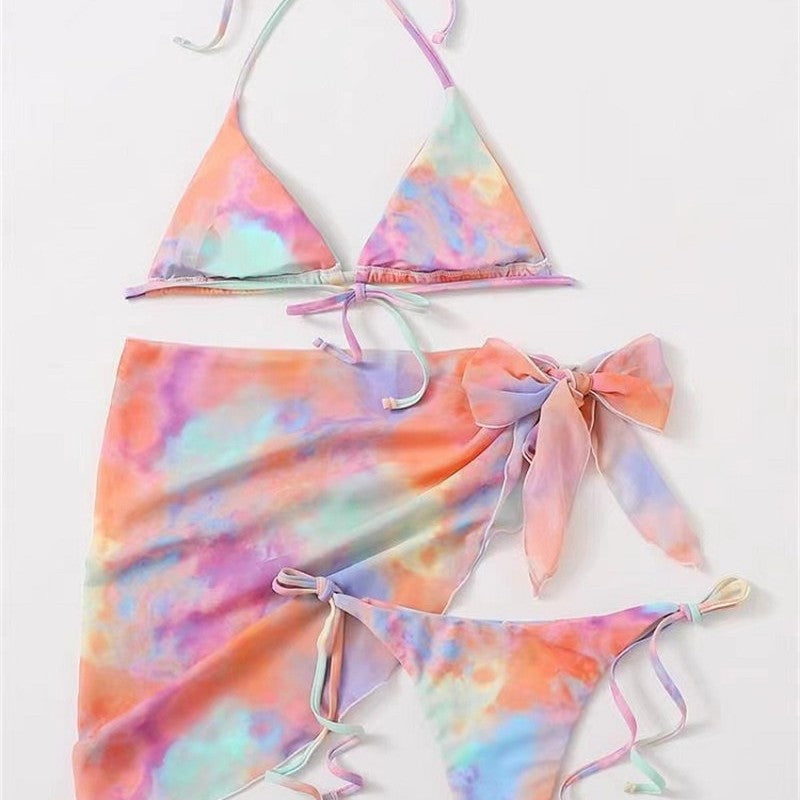 Dame triangel-bikini-sæt med stilfuld omslagsskjørt og høj kvalitet materiale Stilla
