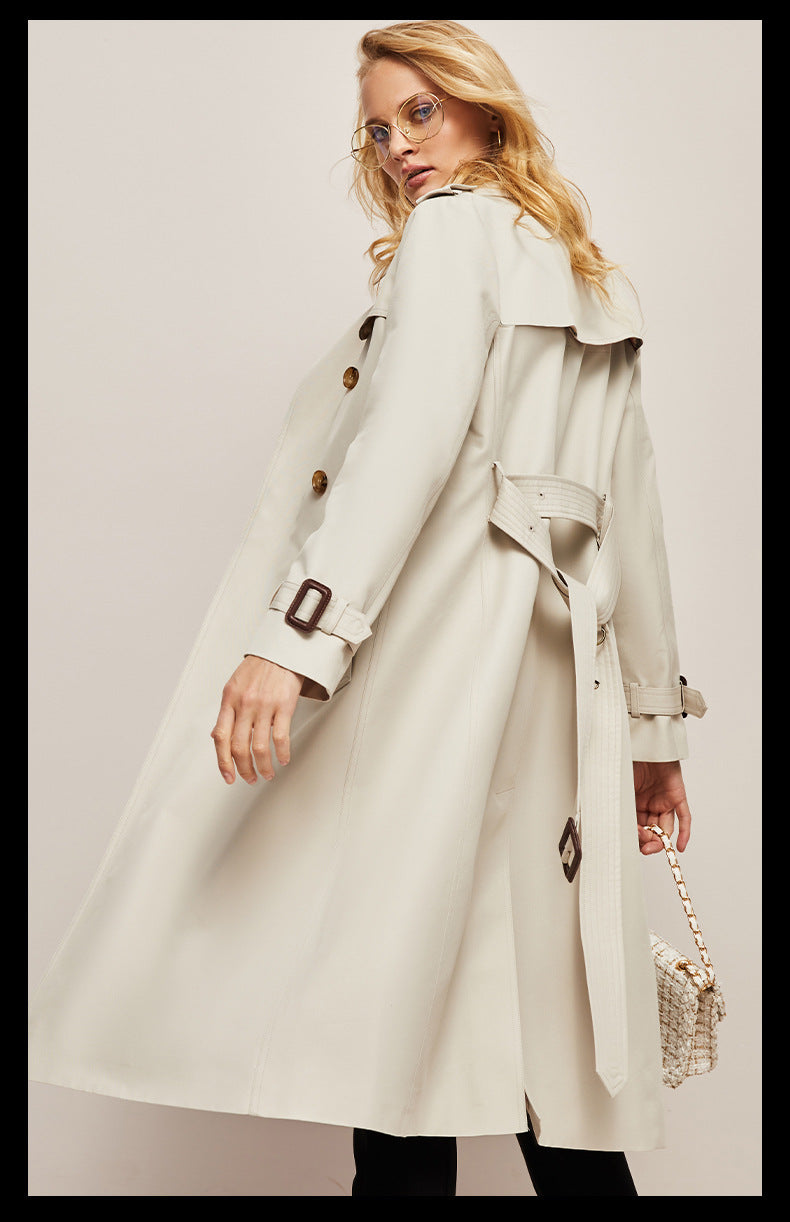 Stilla | Vindafvisende trenchcoat i figursyet form til damer