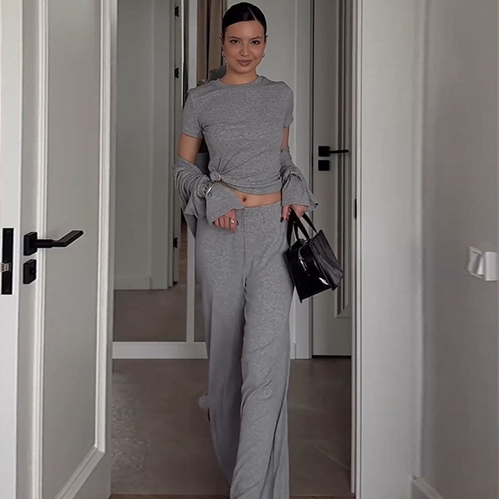 Dame Lounge-sæt i blød jersey med cropped top og bredt ben Stilla