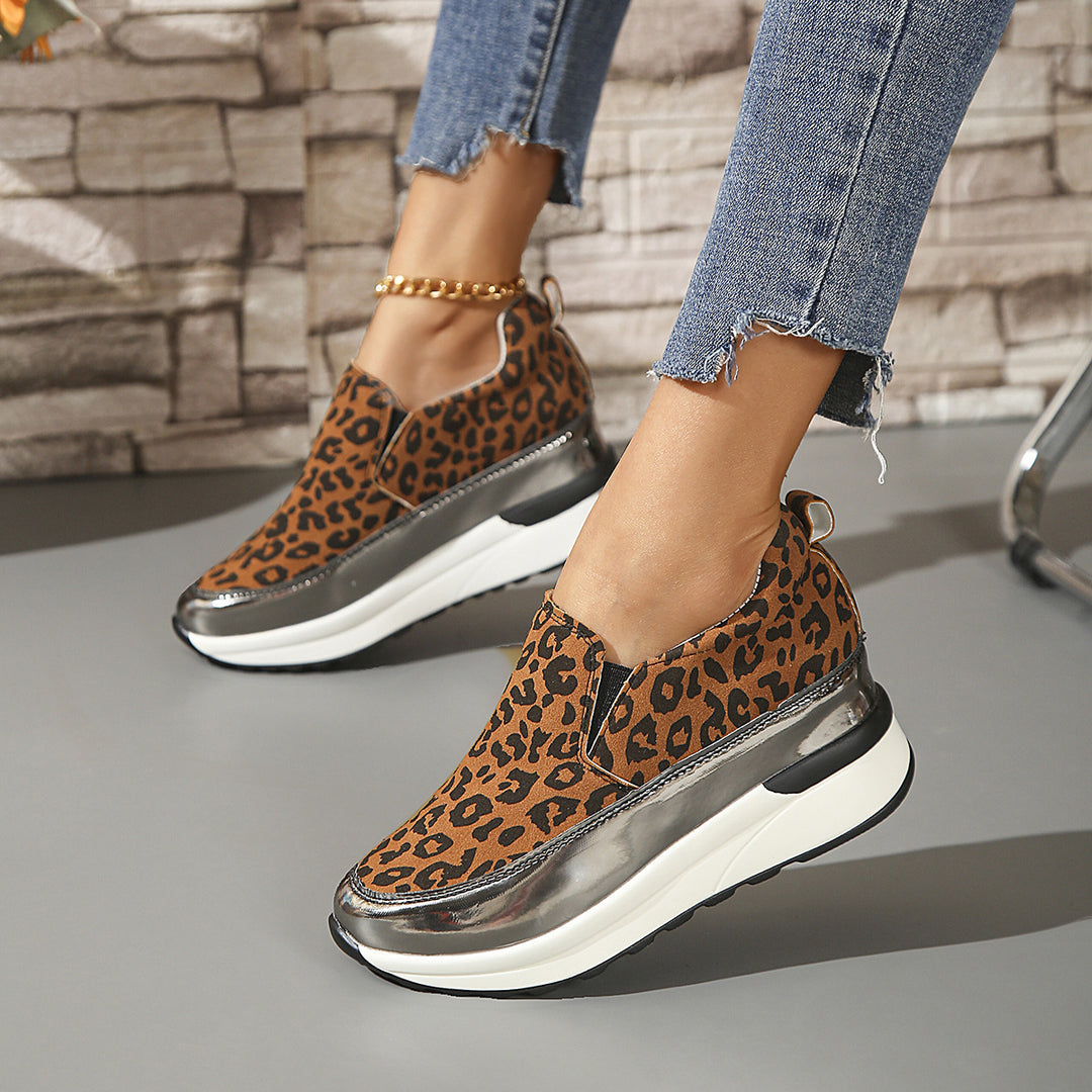 Dame Slip-On Sneakers med flettet overdel og trendy hælhøjde Stilla