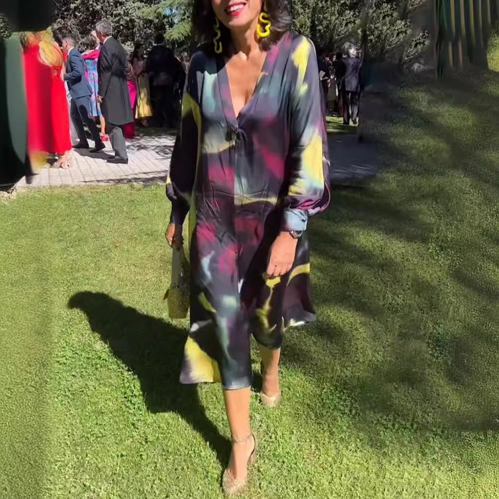Dame Maxikjole med farverigt batikdesign og elegante pufærmer Stilla