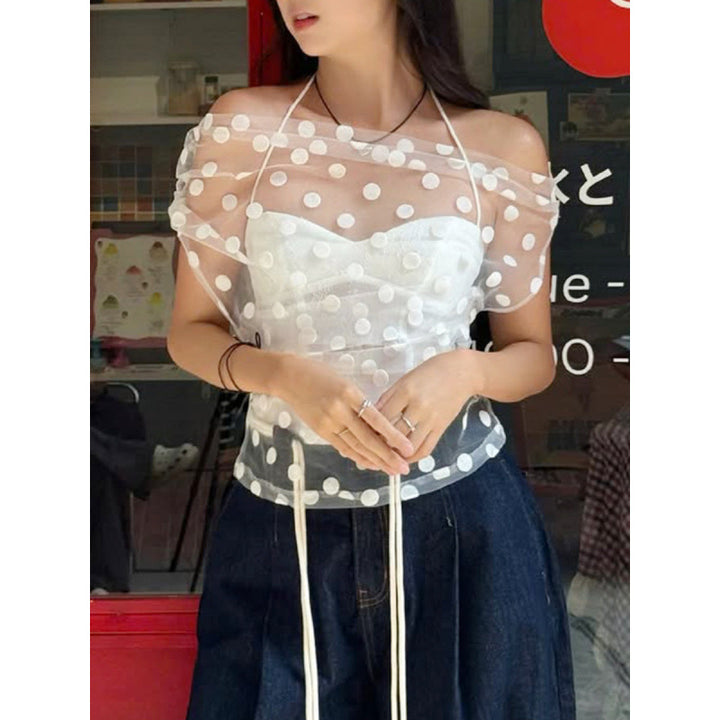 Dame Elegant off-shoulder top med polka dots og rynkning Skovae