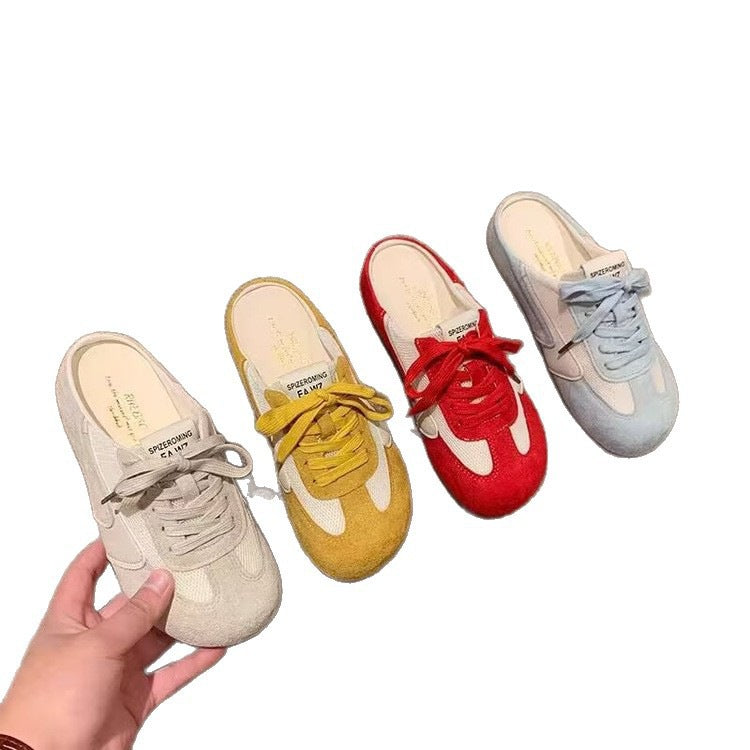 Dame fritids-sneakers i sportslig retro-stil med åndbart mesh-yderside og skridsikker sål Stilla