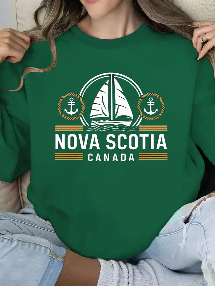 Kvinders sweatshirt med et maritimt sejl mønster og diskret Stilla bogstaver