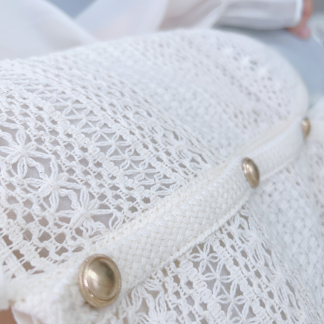 Dame elegant rynkebluse-jakke med fin hulstrikstruktur Stilla
