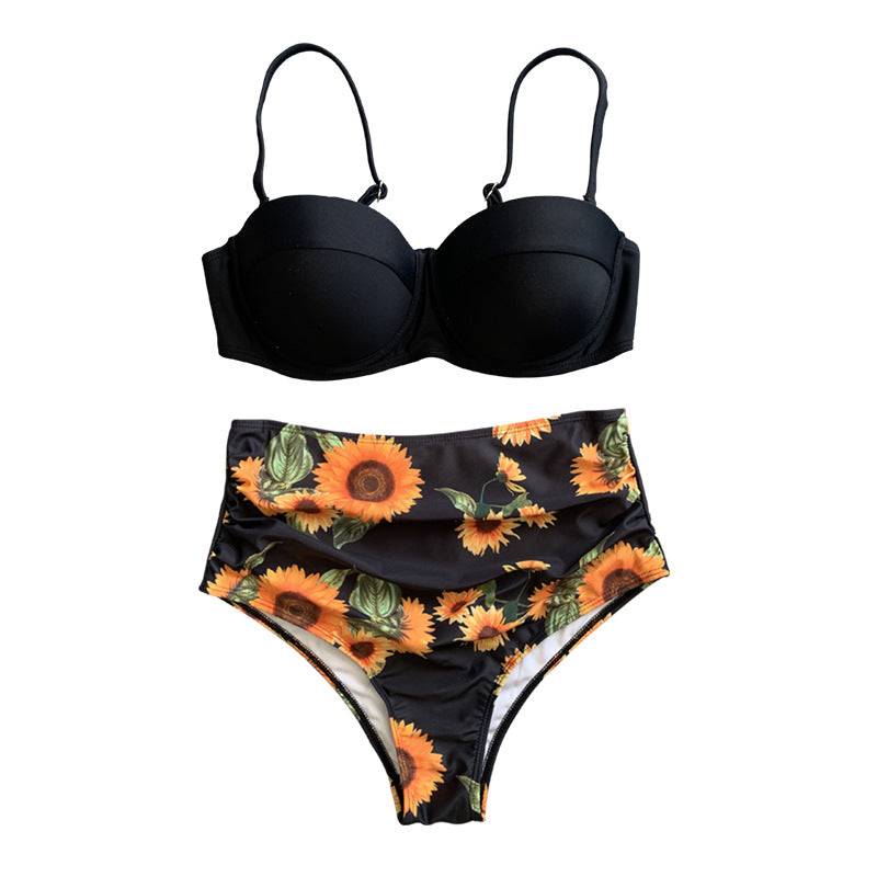 Dame Højtsnittet Bikini-Sæt med polstret top og blomsterdetaljer Stilla
