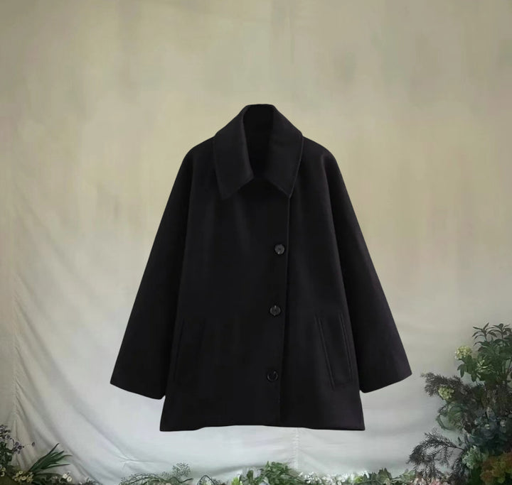 Dame Oversized Uldjakke med store lommer og elegant Replay Stilla