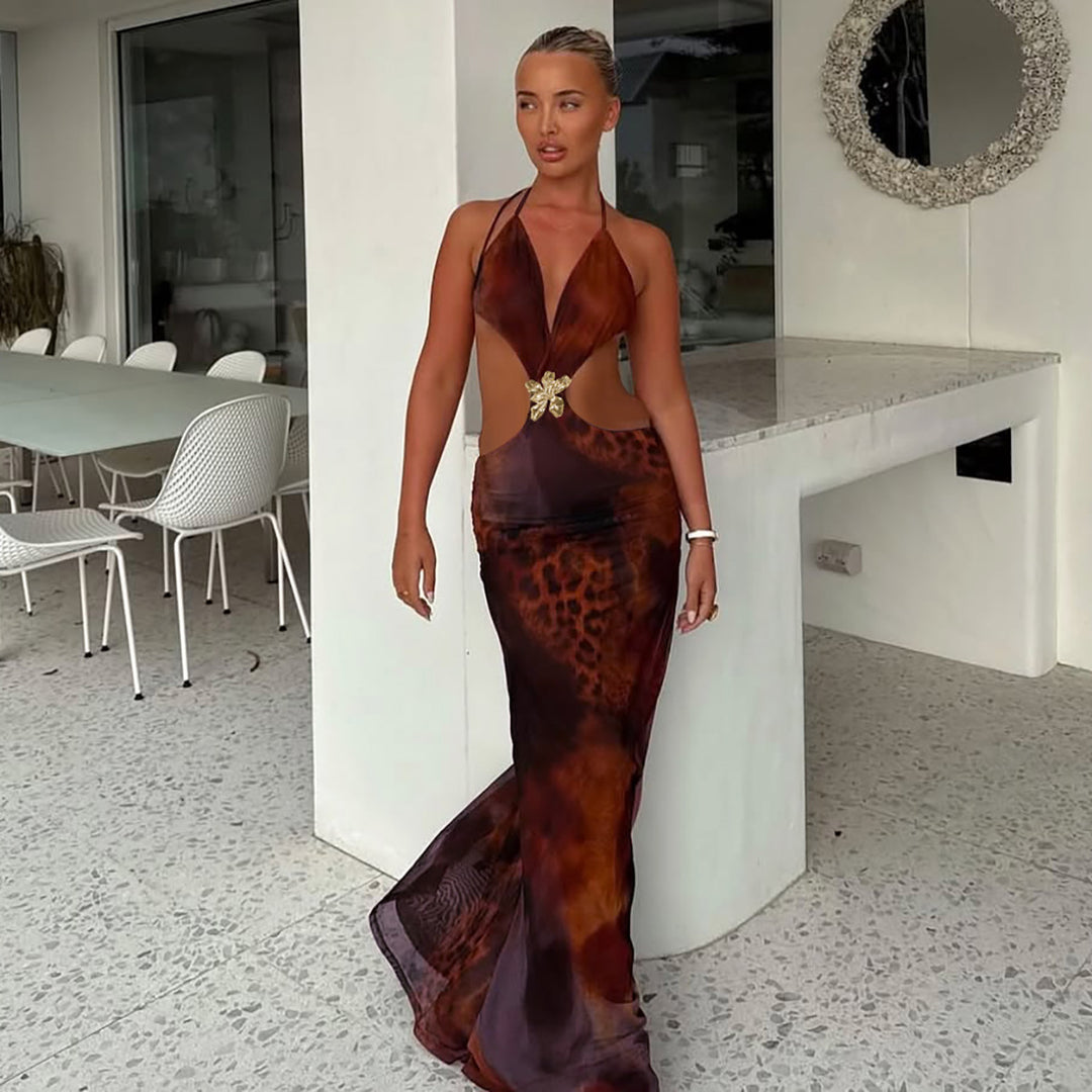Dame Maxi-kjole med forførende cut-out og innovativ draperingsdesign Stilla