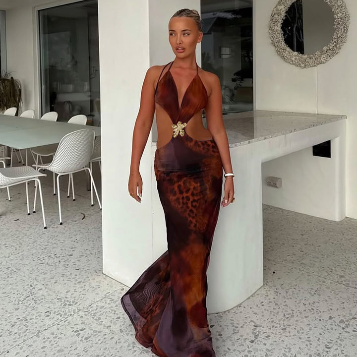 Dame Maxi-kjole med forførende cut-out og innovativ draperingsdesign Stilla