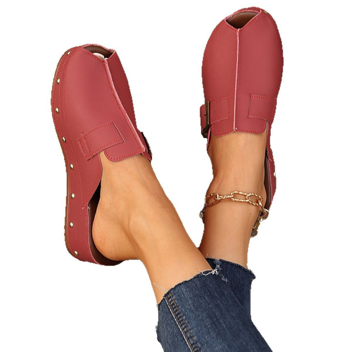 Dame Clogs med elegant perforeringsdesign og mode smykke accenter Stilla